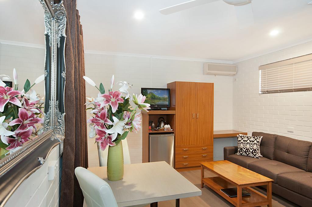 Ballina Travellers Lodge Экстерьер фото